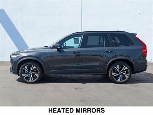 2022 Volvo XC90 Recharge Plug-In Hybrid T8 R-Design 7 Passenger