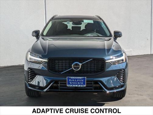 2025 Volvo XC60 Plug-In Hybrid T8 Plus