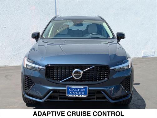 2025 Volvo XC60 Plug-In Hybrid T8 Ultra