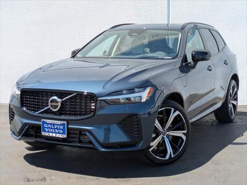 2025 Volvo XC60 Plug-In Hybrid T8 Ultra
