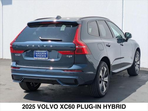 2025 Volvo XC60 Plug-In Hybrid T8 Plus
