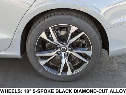2025 Volvo S60 B5 Core