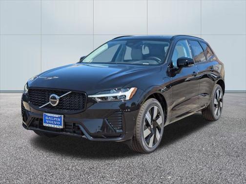 2025 Volvo XC60 Plug-In Hybrid T8 Plus