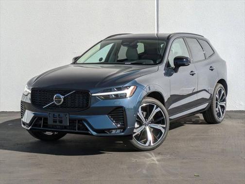 2025 Volvo XC60 B5 Ultra