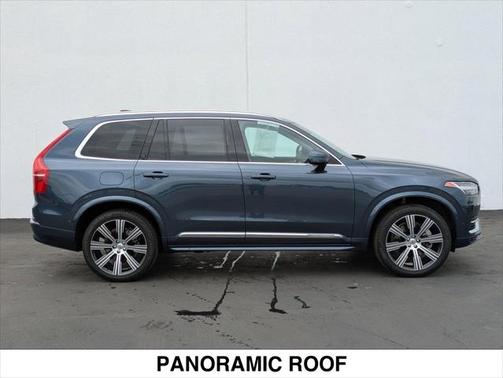 2023 Volvo XC90 Recharge Plug-In Hybrid T8 Plus Bright Theme 7-Seater