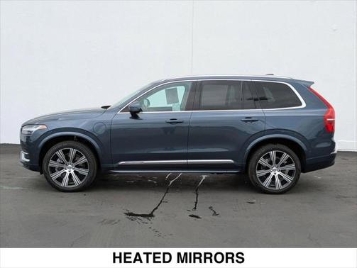 2023 Volvo XC90 Recharge Plug-In Hybrid T8 Plus Bright Theme 7-Seater