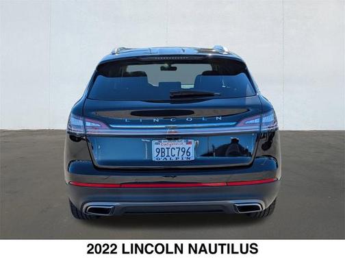 2022 Lincoln Nautilus STANDARD