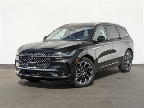 2025 Lincoln Nautilus Reserve