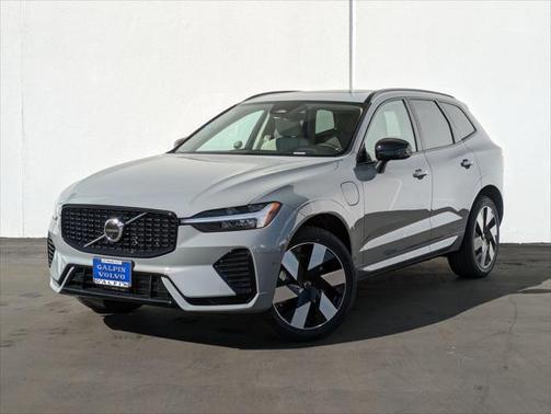 2025 Volvo XC60 Plug-In Hybrid T8 Plus