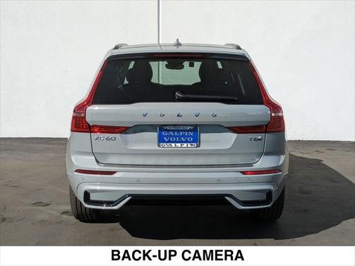2025 Volvo XC60 Plug-In Hybrid T8 Plus