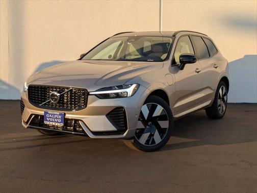 2025 Volvo XC60 Plug-In Hybrid T8 Plus