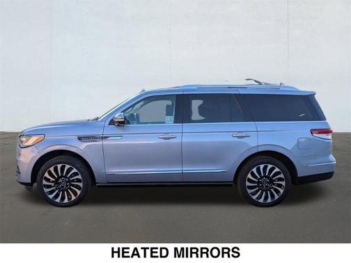 2022 Lincoln Navigator BLACK LABEL