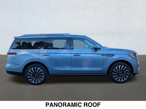 2022 Lincoln Navigator BLACK LABEL