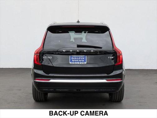 2025 Volvo XC90 Plug-In Hybrid T8 Plus 7-Seater