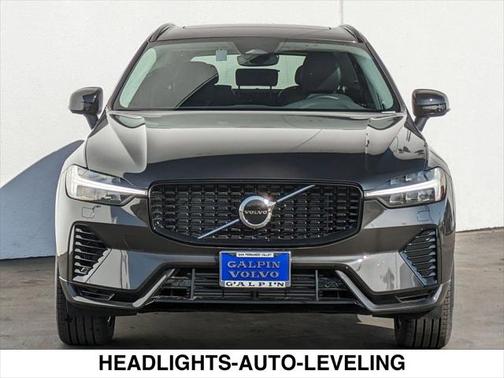 2025 Volvo XC60 Plug-In Hybrid T8 Core