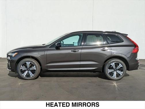 2025 Volvo XC60 Plug-In Hybrid T8 Core