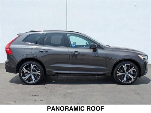 2025 Volvo XC60 Plug-In Hybrid T8 Ultra
