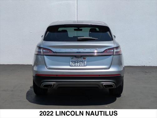 2022 Lincoln Nautilus Standard