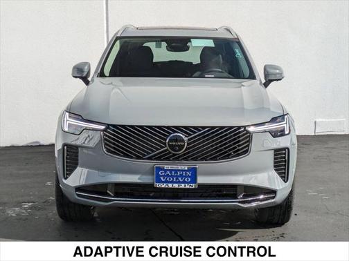2025 Volvo XC90 B6 Plus 7-Seater