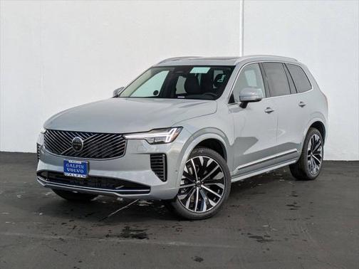 2025 Volvo XC90 B6 Plus 7-Seater