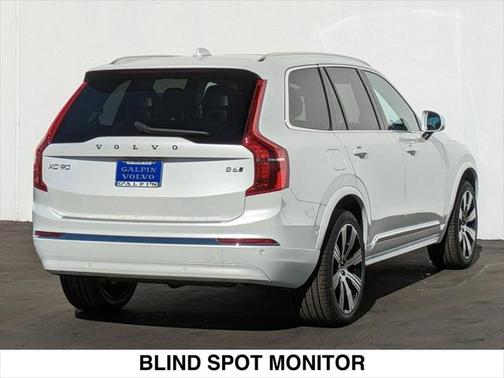 2025 Volvo XC90 B6 Plus 7-Seater