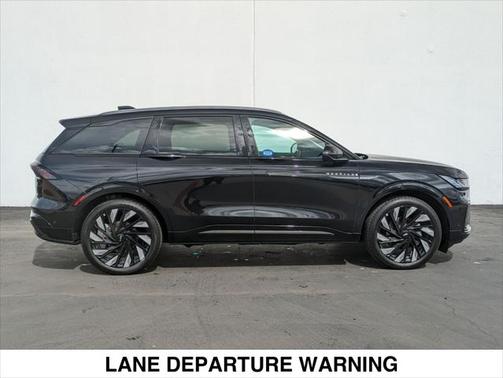 2024 Lincoln Nautilus Reserve