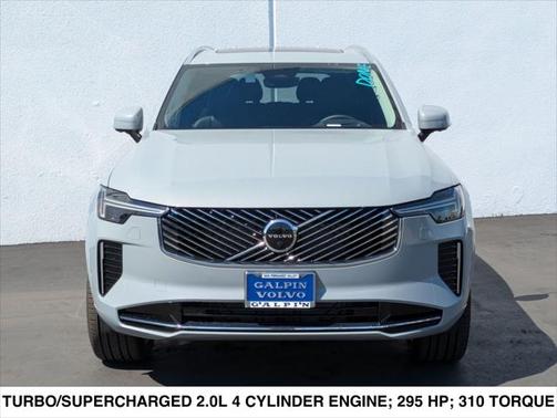 2025 Volvo XC90 B6 Ultra