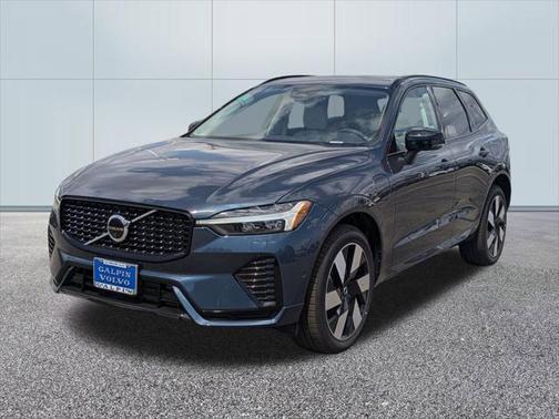 2025 Volvo XC60 Plug-In Hybrid T8 Plus