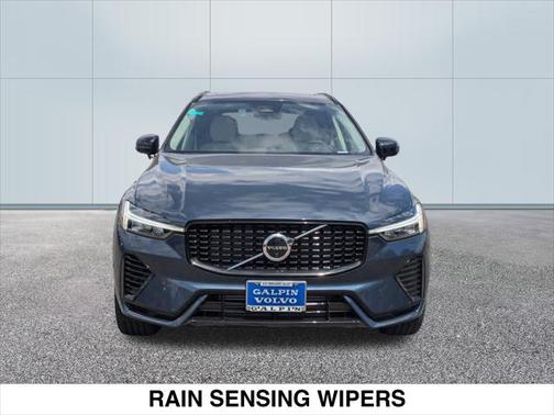 2025 Volvo XC60 Plug-In Hybrid T8 Plus