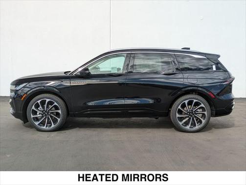 2025 Lincoln Nautilus Black Label