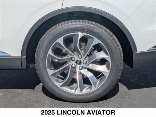 2025 Lincoln Aviator Premiere