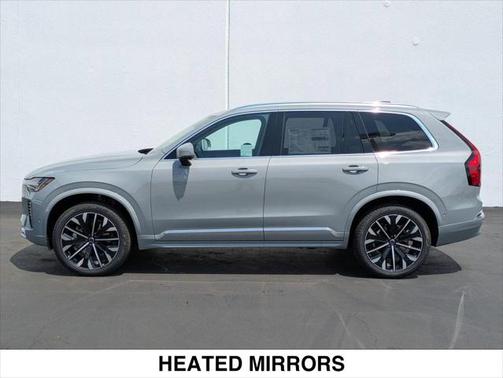 2025 Volvo XC90 B6 Ultra