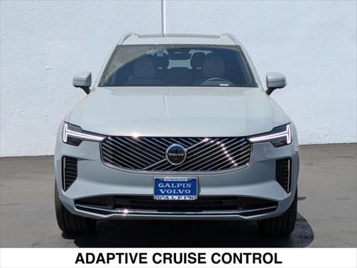 2025 Volvo XC90 B5 Plus 7-Seater