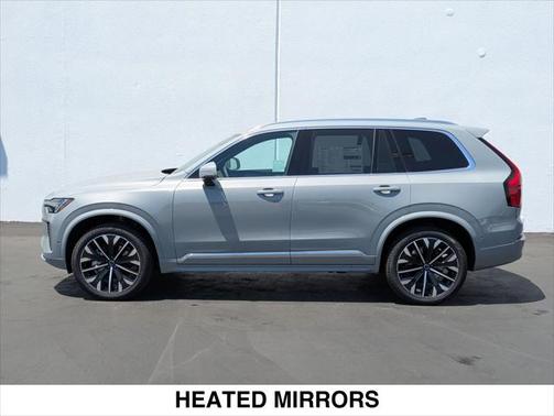 2025 Volvo XC90 B5 Plus 7-Seater