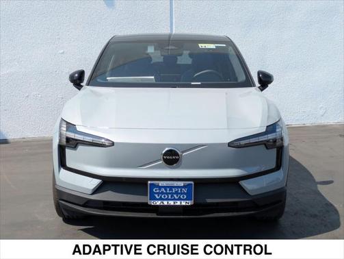 2025 Volvo EX30 Twin Motor Plus