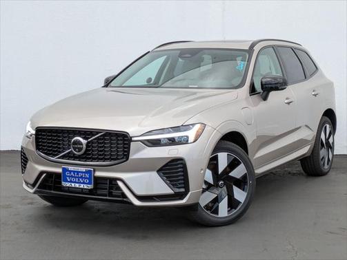 2025 Volvo XC60 Plug-In Hybrid T8 Plus