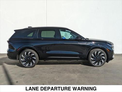 2024 Lincoln Nautilus Reserve