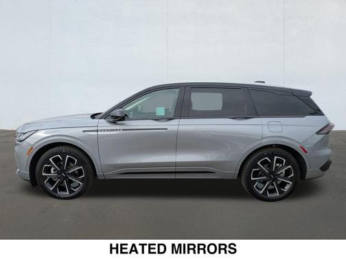 2025 Lincoln Nautilus Reserve