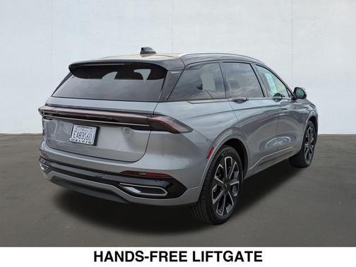 2025 Lincoln Nautilus Reserve