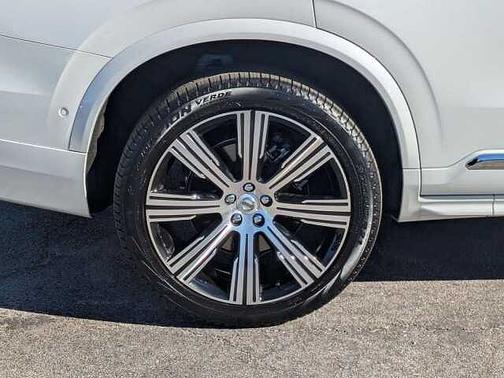 2025 Volvo XC90 Plus