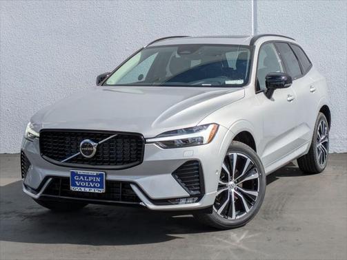 2025 Volvo XC60 B5 Plus