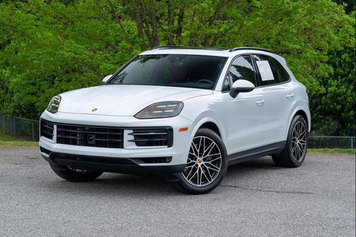 Carrara White Metallic 2024 Porsche Cayenne Cayenne