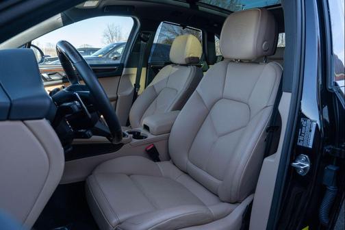 2024 Porsche Macan S