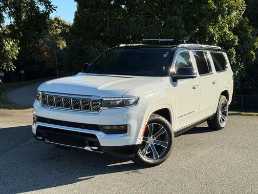 2023 Jeep Grand Wagoneer L 4x4