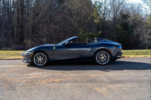 2024 Ferrari Roma Spider Base