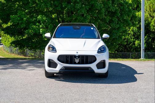 Bianco 2023 Maserati Grecale Modena