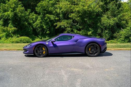 2025 Ferrari 296 GTS 