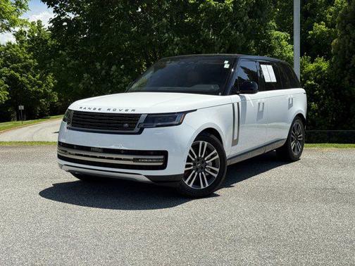 2024 Land Rover Range Rover P530 SE