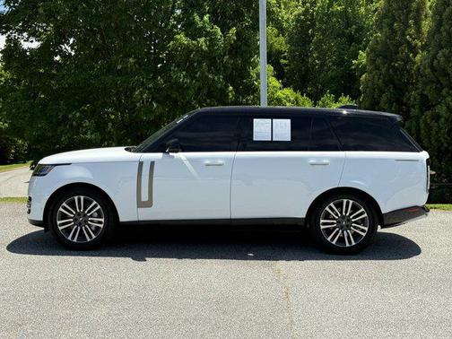 2024 Land Rover Range Rover P530 SE