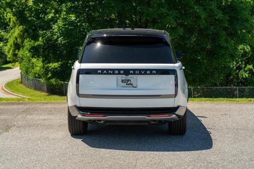 2024 Land Rover Range Rover P530 SE